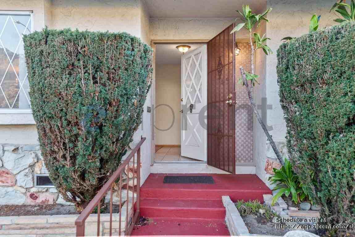 452 Cirrus Ave - Photo 4 of 32