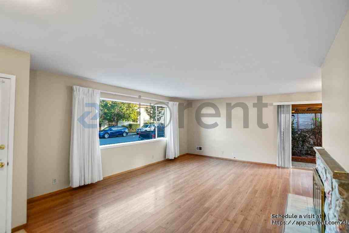 452 Cirrus Ave - Photo 7 of 32