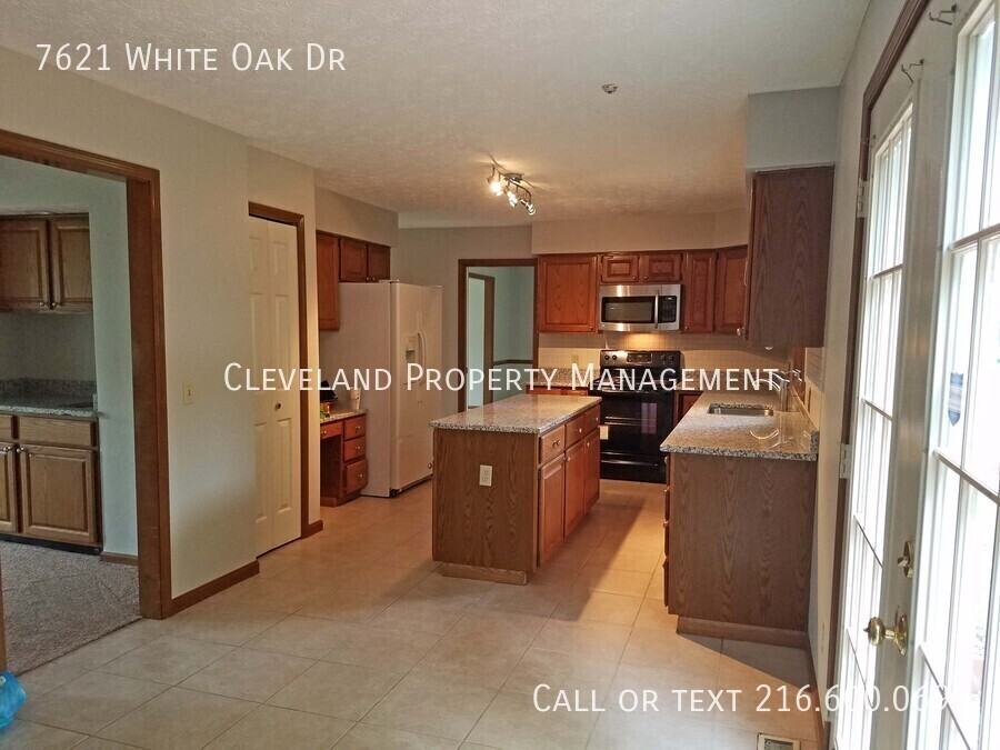 7621 White Oak Drive - Photo 5 of 12