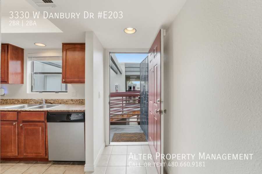 3330 W Danbury Dr - Photo 3 of 24