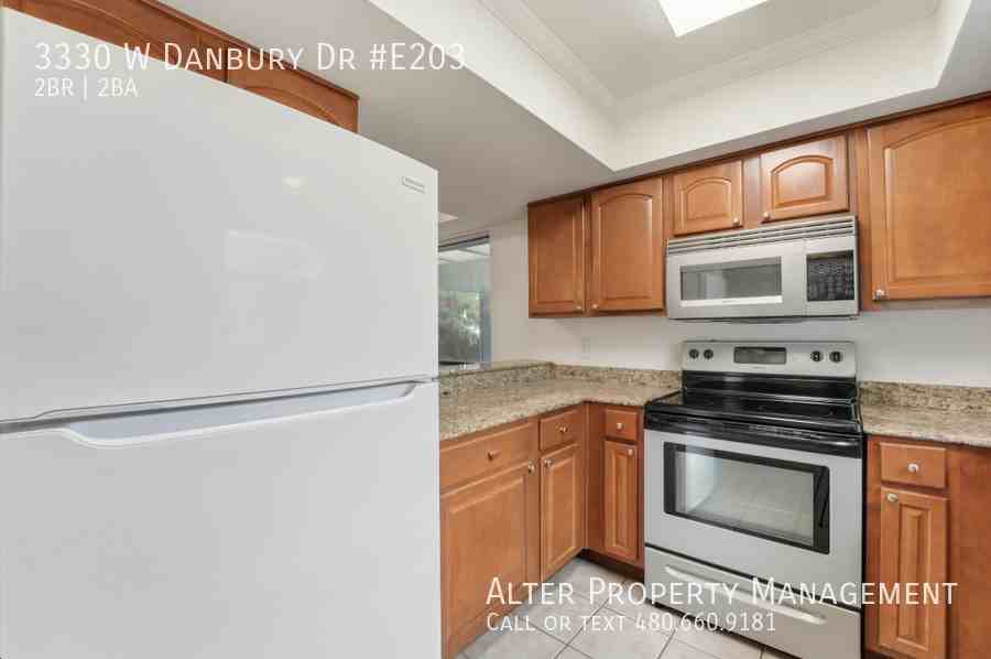 3330 W Danbury Dr - Photo 5 of 24