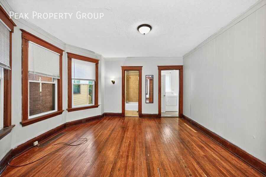 225 Atkinson St - Photo 5 of 15