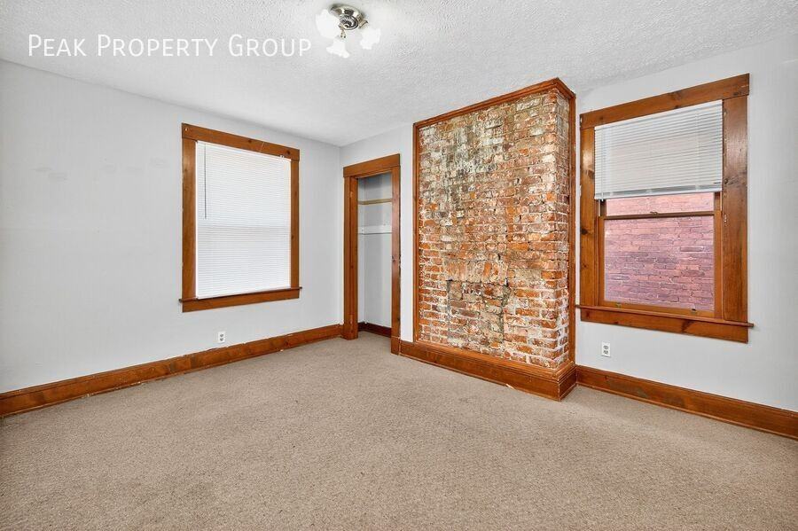 225 Atkinson St - Photo 6 of 15