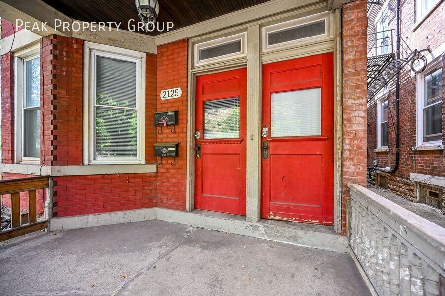 2125 W Clifton Ave #A - Photo 2 of 15