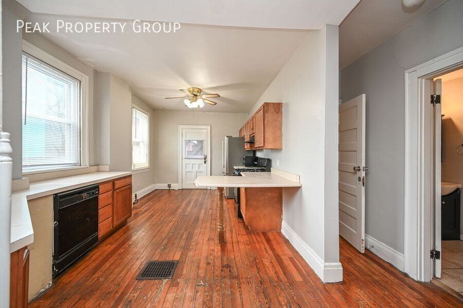 2125 W Clifton Ave #A - Photo 7 of 15