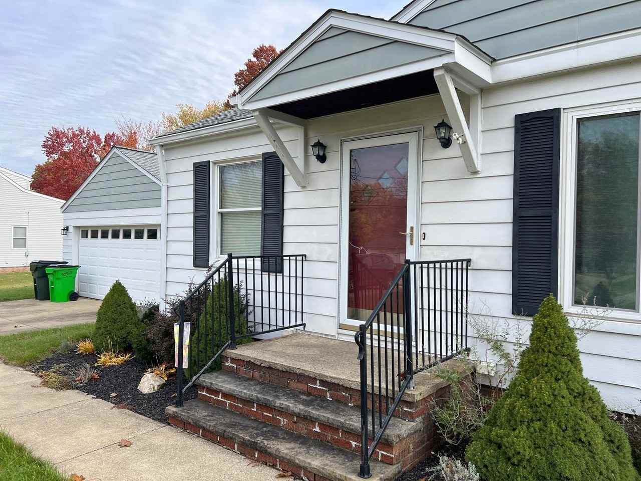 743 Lander Rd - Photo 2 of 27