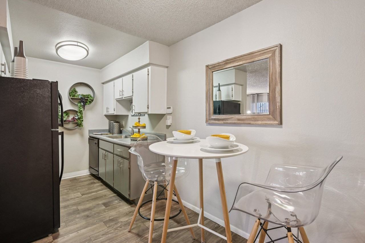 Mesa Station Apartments - Photo 5 of 34