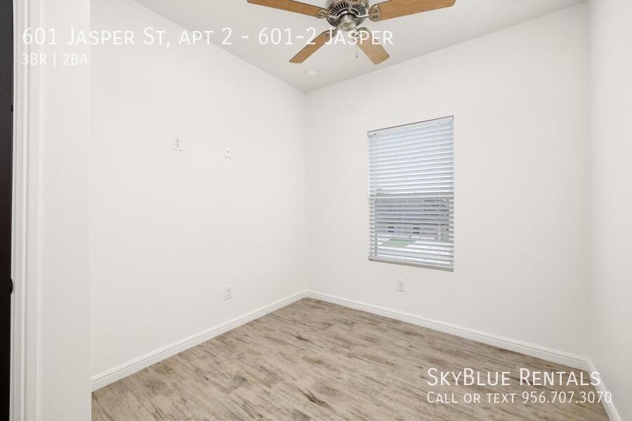 601 Jasper St - Photo 3 of 15