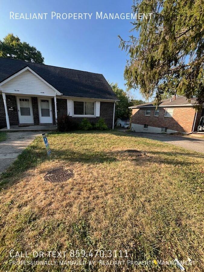 1686 Hill View Pl - Photo 3 of 16