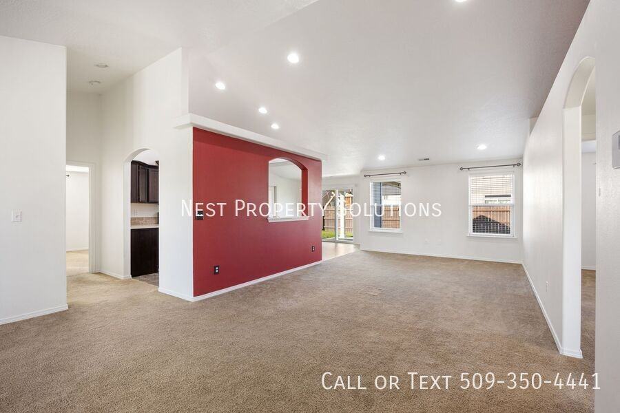 814 S Wilder St - Photo 6 of 30