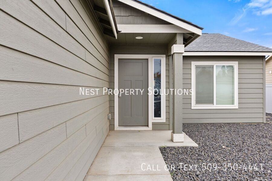 322 W 6th St - Photo 2 of 7