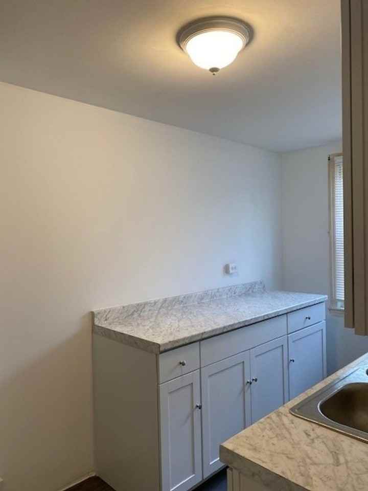 2302 Kensington St - Photo 5 of 13