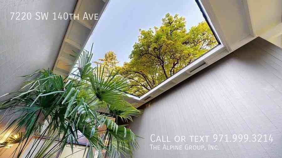 7220 Sw 140th Ave - Photo 2 of 42