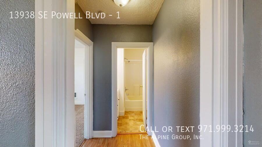 13938 Se Powell Blvd #1 - Photo 6 of 32