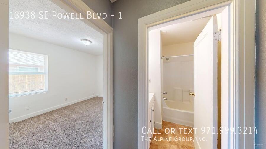 13938 Se Powell Blvd #1 - Photo 7 of 32