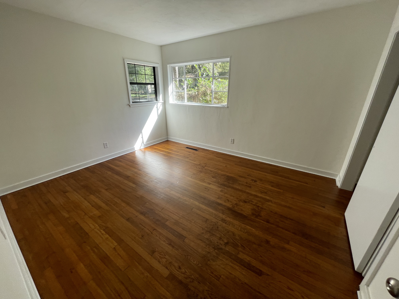 3147 Shirley Dr - Photo 5 of 12