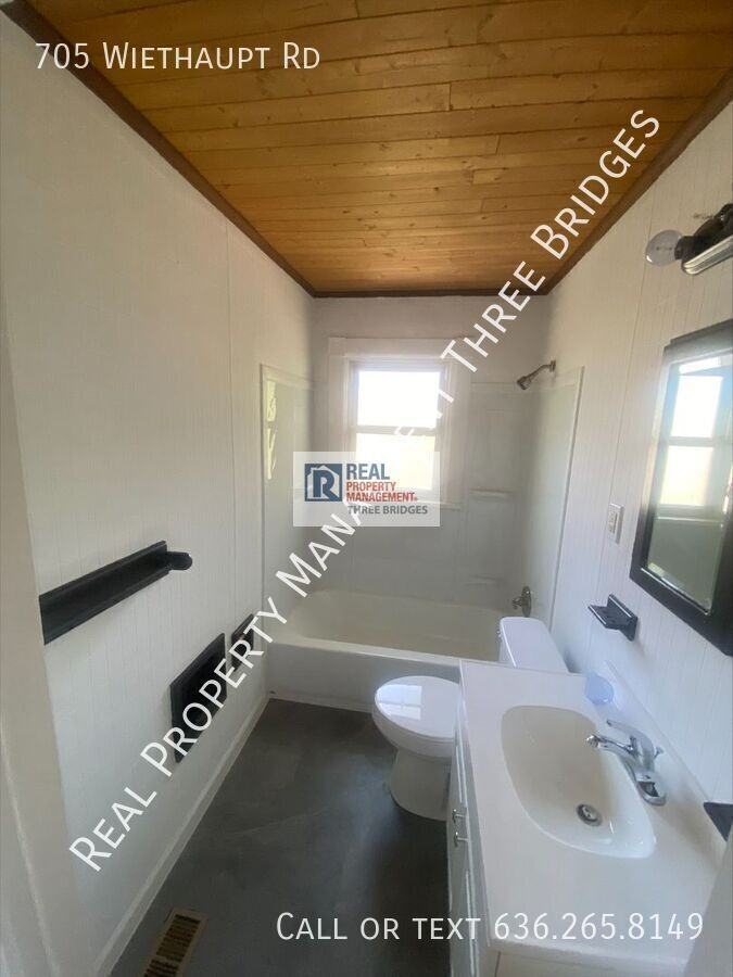 705 Wiethaupt Road - Photo 5 of 7