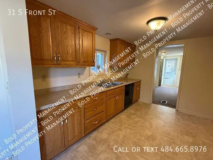 31 South Front Street - Photo 2 of 15