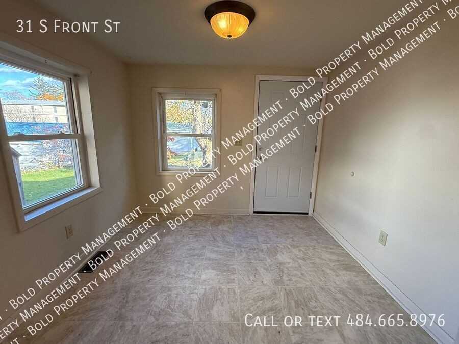 31 South Front Street - Photo 6 of 15