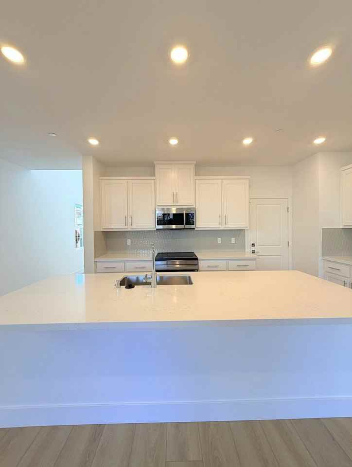 397 North Paso Robles Drive - Photo 3 of 22