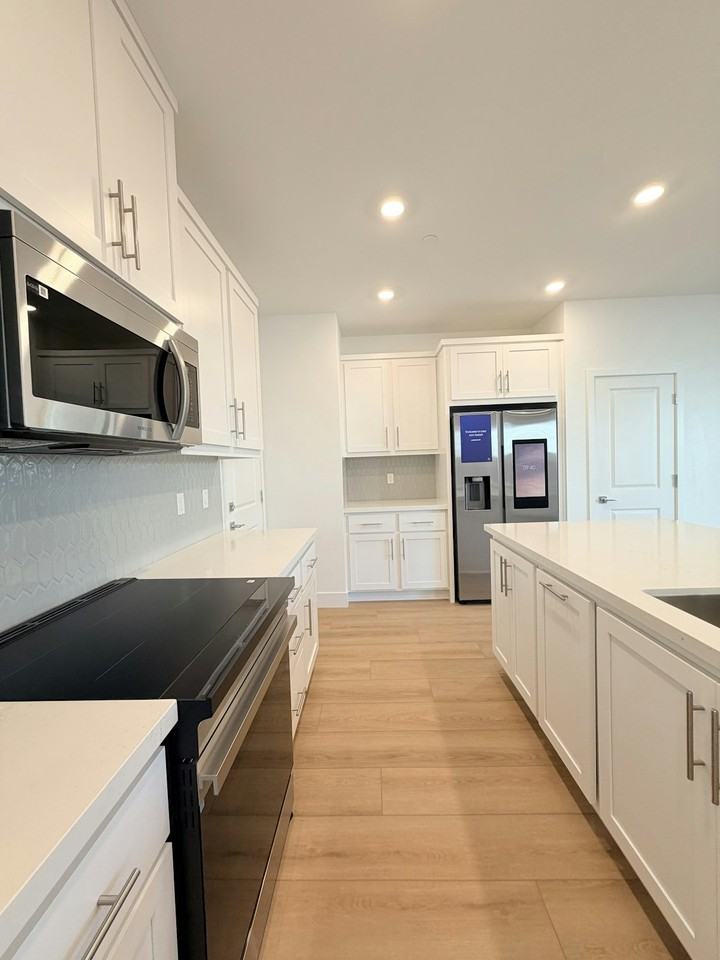 397 North Paso Robles Drive - Photo 4 of 22