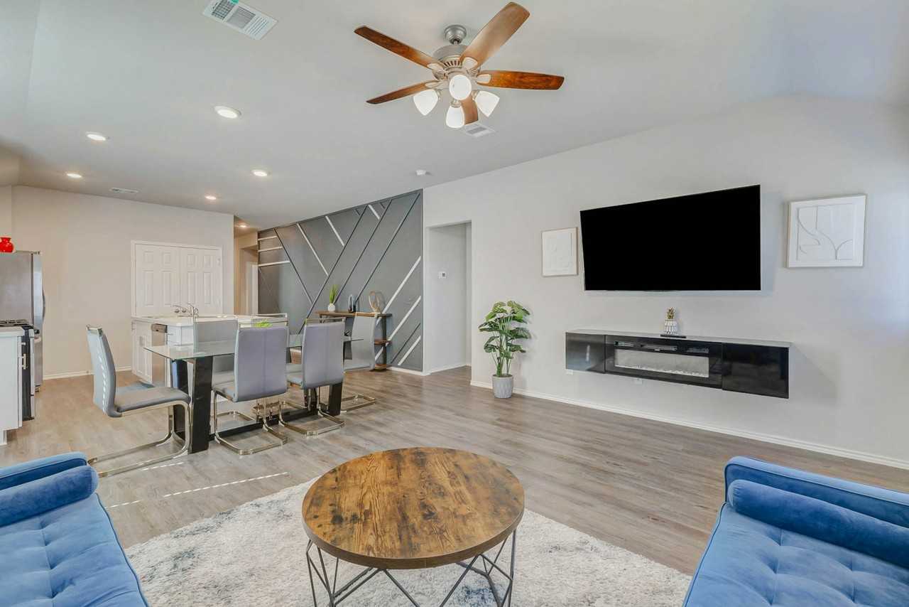 10658 Red Orchid Drive - Photo 3 of 21