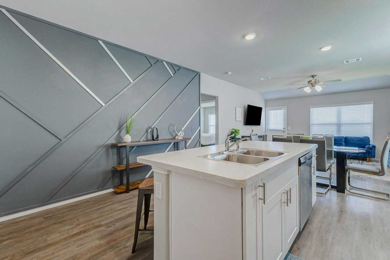 10658 Red Orchid Drive - Photo 5 of 21