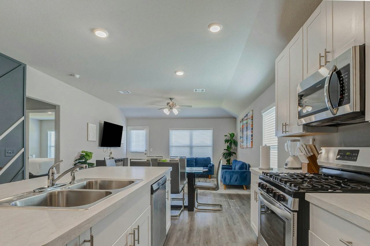 10658 Red Orchid Drive - Photo 6 of 21