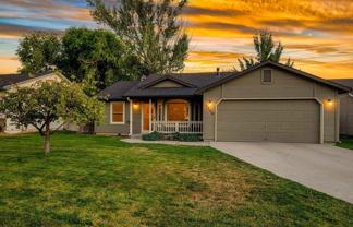 5656 South Onaga Place - Photo 1 of 1