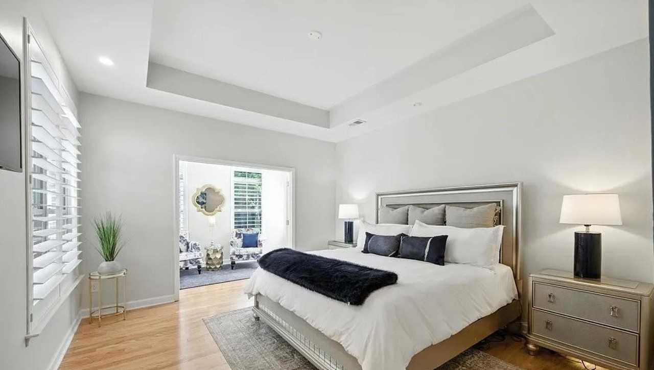 10608 Old Ardrey Kell Road - Photo 2 of 8