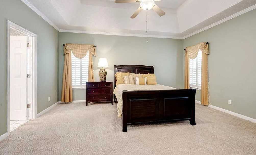 3106 Clarendon Court - Photo 2 of 5