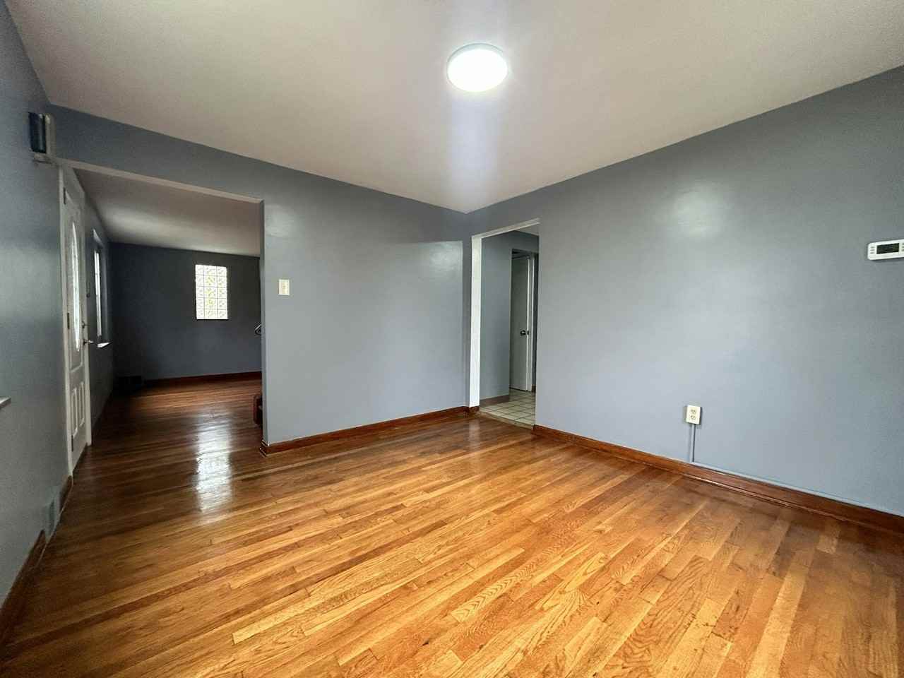 1718 McNary Boulevard - Photo 5 of 26