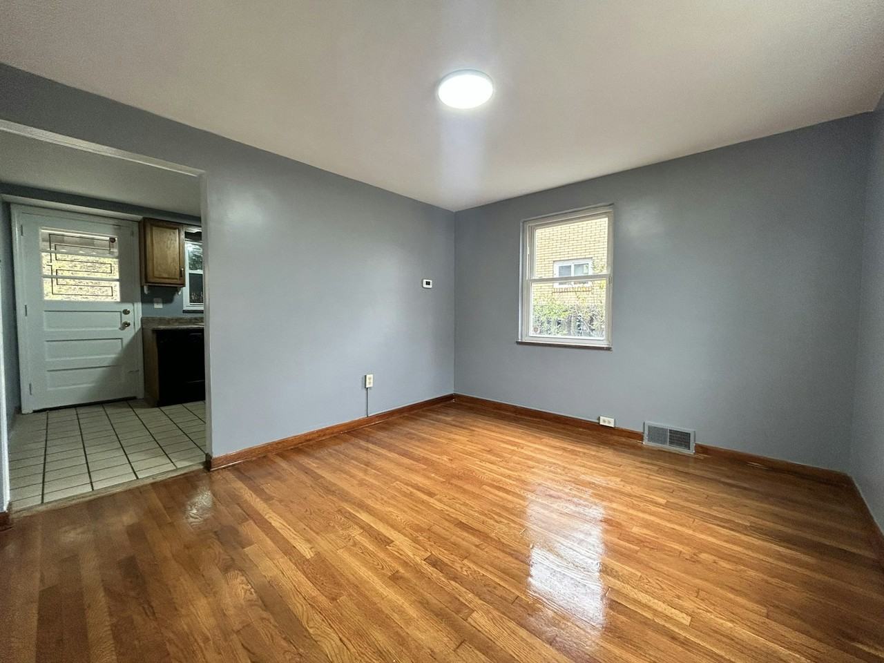 1718 McNary Boulevard - Photo 6 of 26