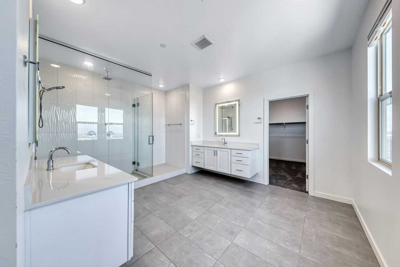 1038 Delbrook Ave - Photo 7 of 45