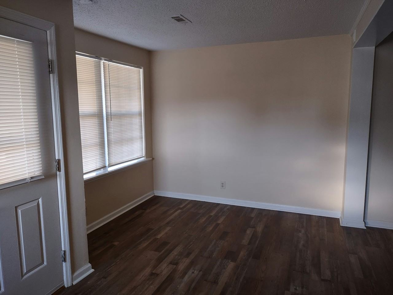 1166 Peachtree Street, Unit 6 - Photo 3 of 7