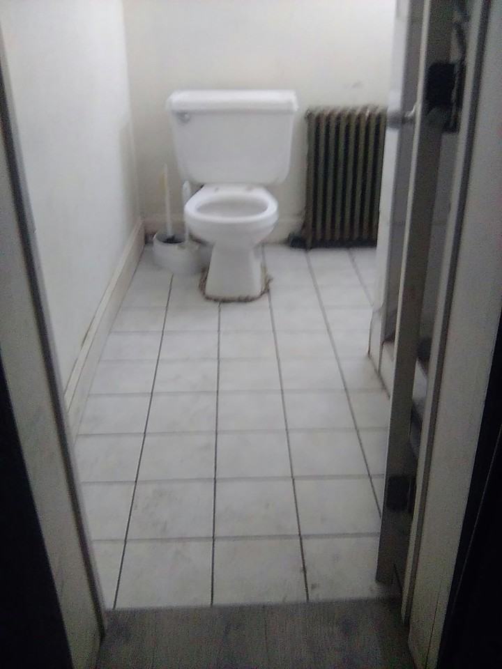 325 Pershing Ave - Photo 2 of 17