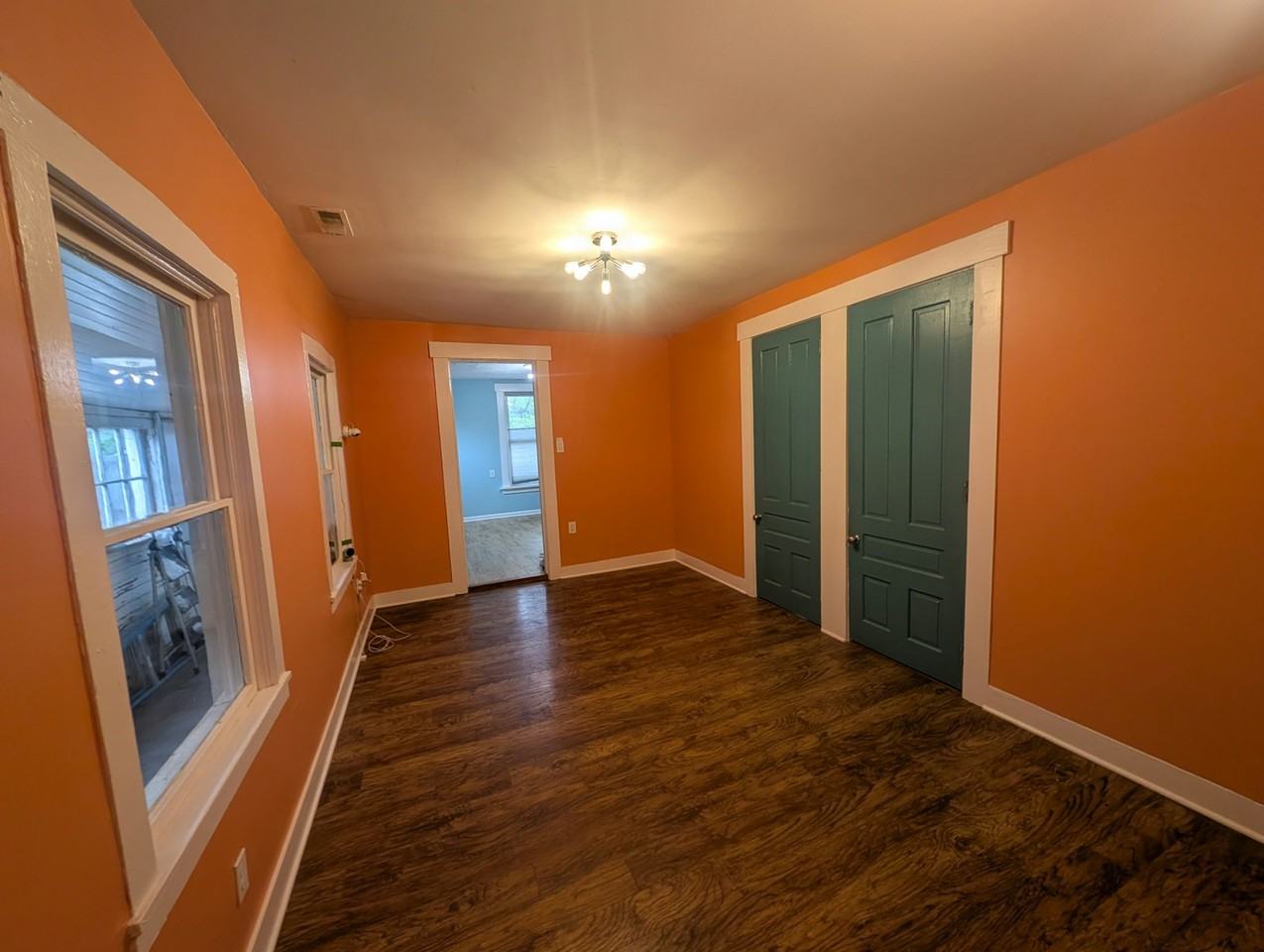 48 Clover St - Photo 5 of 12