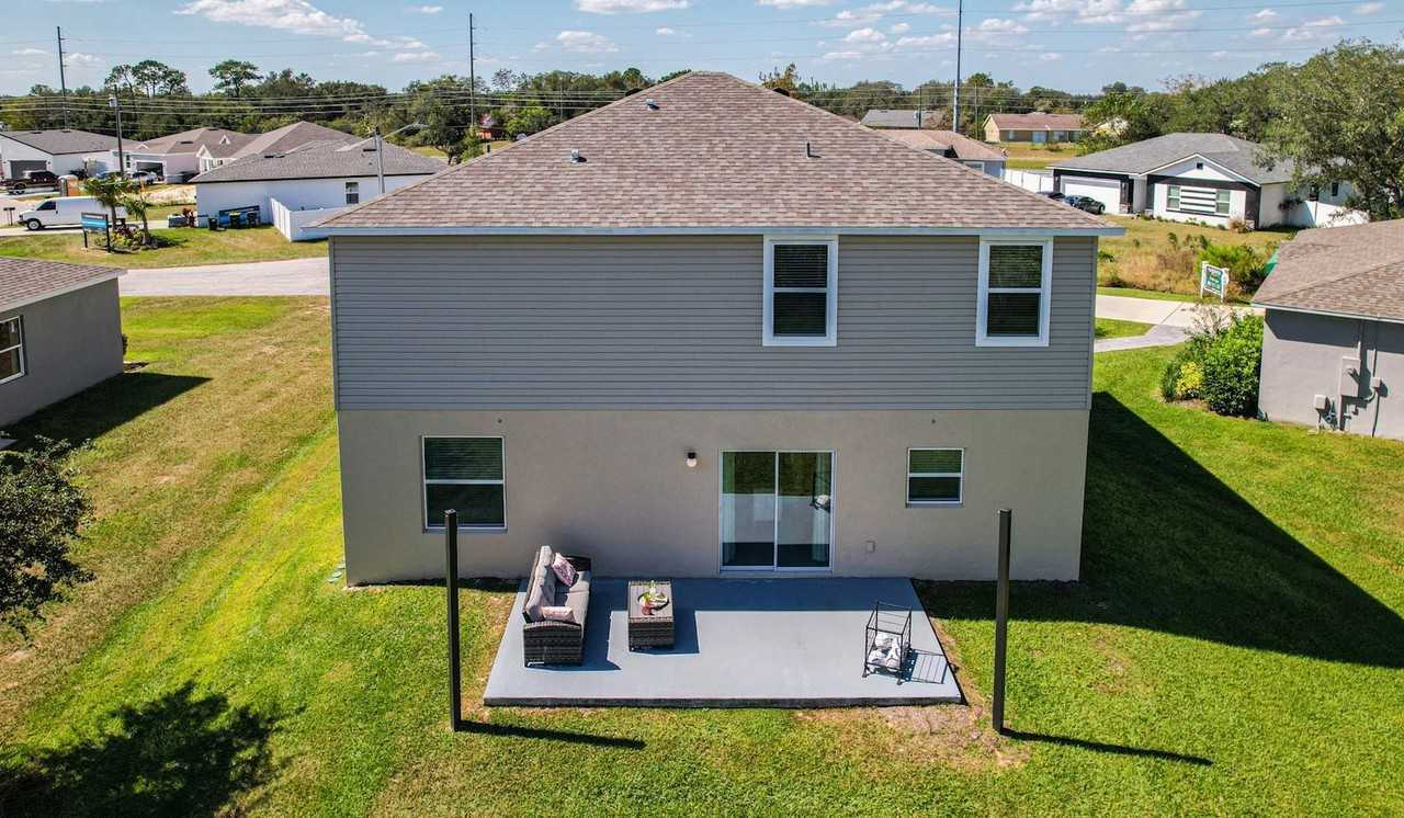 2005 Aster Way - Photo 3 of 20