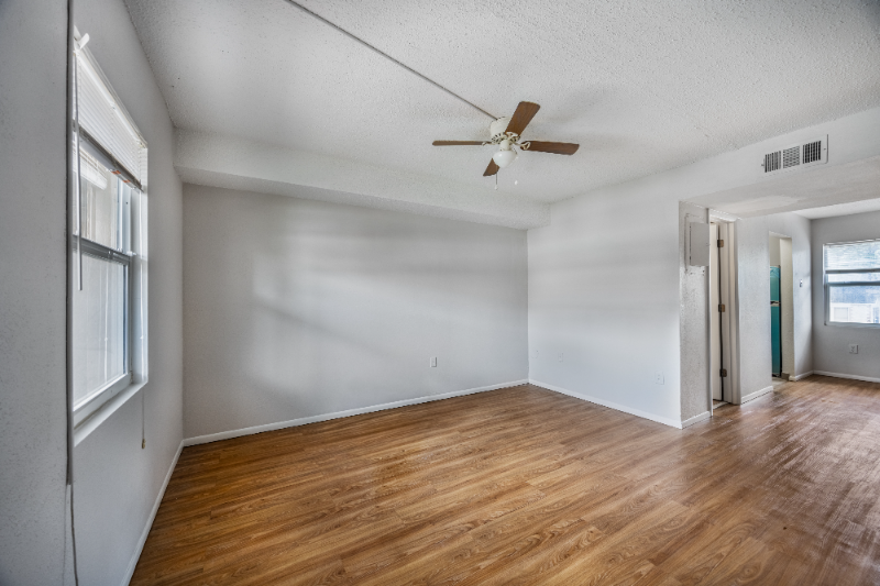 914 Sw 8th Ave #51 - Photo 2 of 20