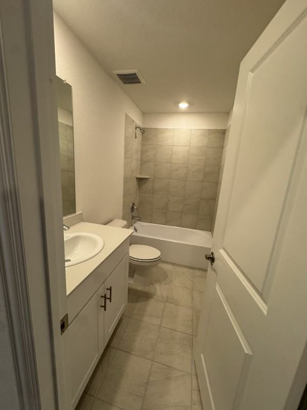 608 Marigold Hill Way #B - Photo 4 of 17