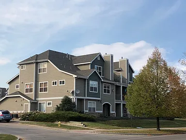 4245 Boardwalk Dr #F5 - Photo 2 of 21