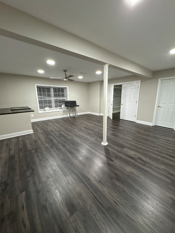 16821 Falconhurst Dr - Photo 3 of 8