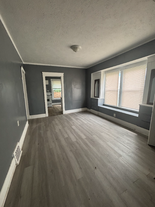 4169 E 116th St #1 - Photo 6 of 7