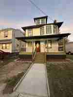 featured image of 1910 43rd St