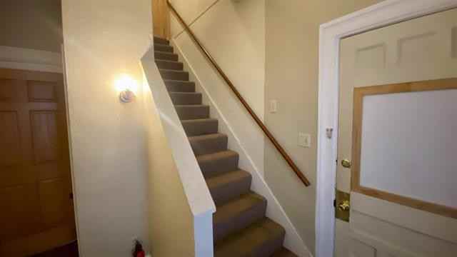 724 Jackson St #2 - Photo 6 of 12