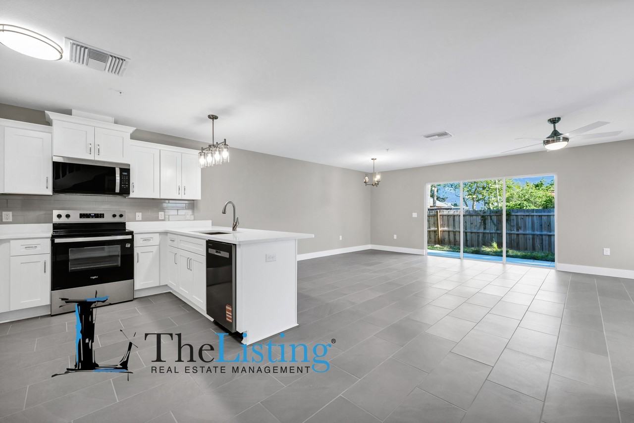 1545 East Fort King Street - Photo 6 of 41