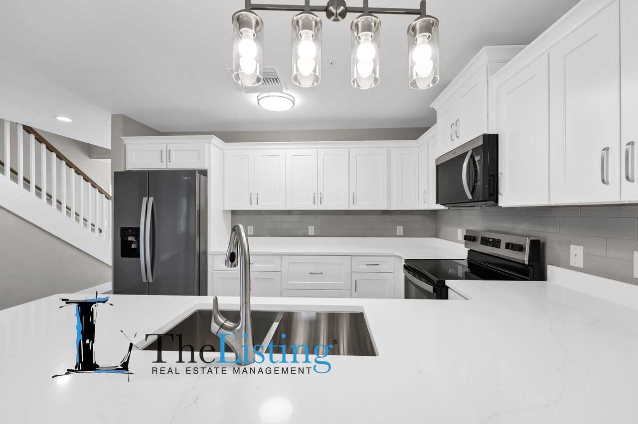 1545 East Fort King Street - Photo 7 of 41