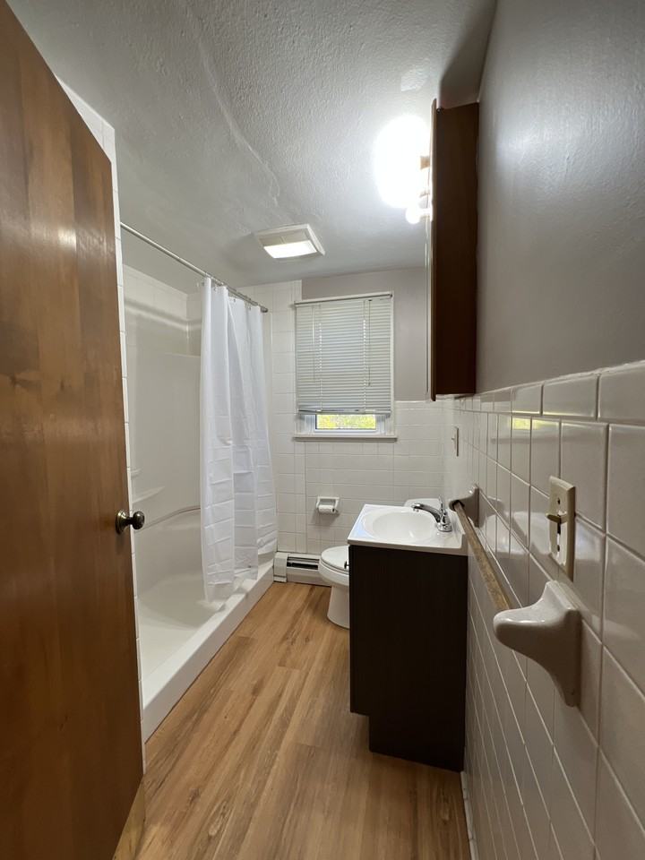1722 Hamblin Court - Photo 2 of 13
