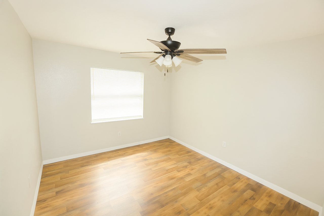 3011 Ernest Drive - Photo 3 of 8