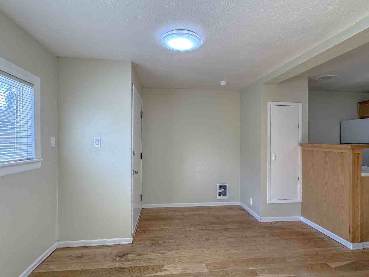 7103 Linden Avenue North - Photo 2 of 12